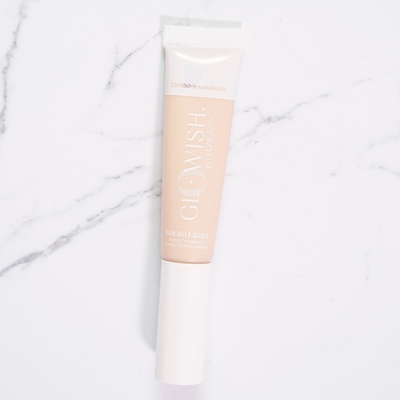 HUDA BEAUTY Glowish Brigh Light Sheer Concealers Bundle ($17 Each, Bundle $48) - Picture 7 of 9